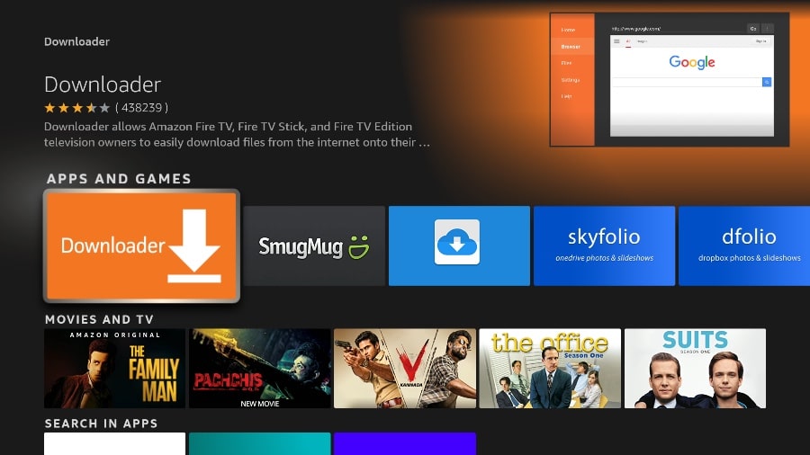 Aplicación Downloader en Fire TV Stick, mostrando la interfaz principal con su icono distintivo de color naranja con una flecha de descarga blanca.